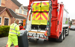 Waste collection vehicle